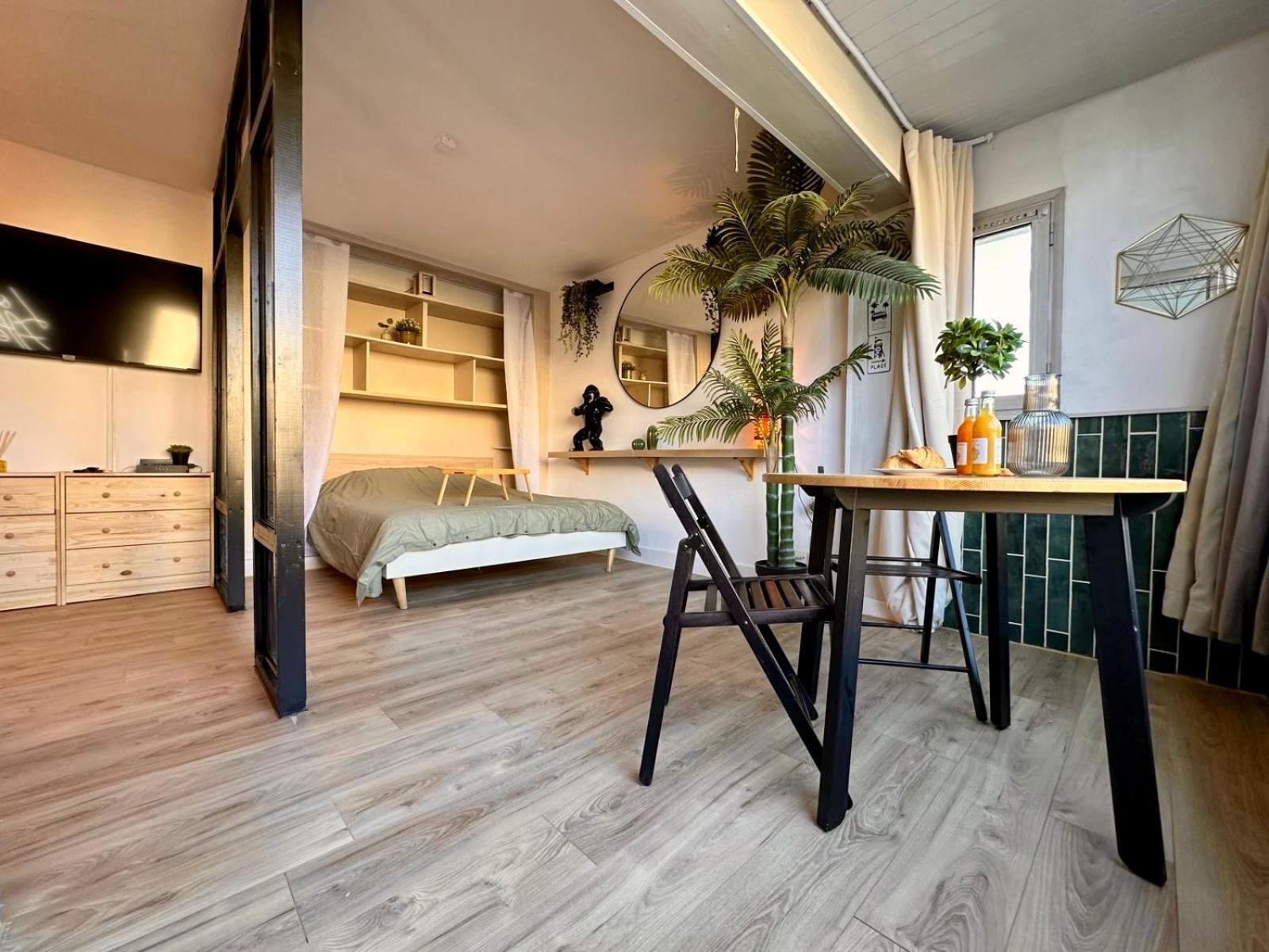 Splendide Loft Jacuzzi Et Cinema - Cap D'Agde Apartman Kültér fotó